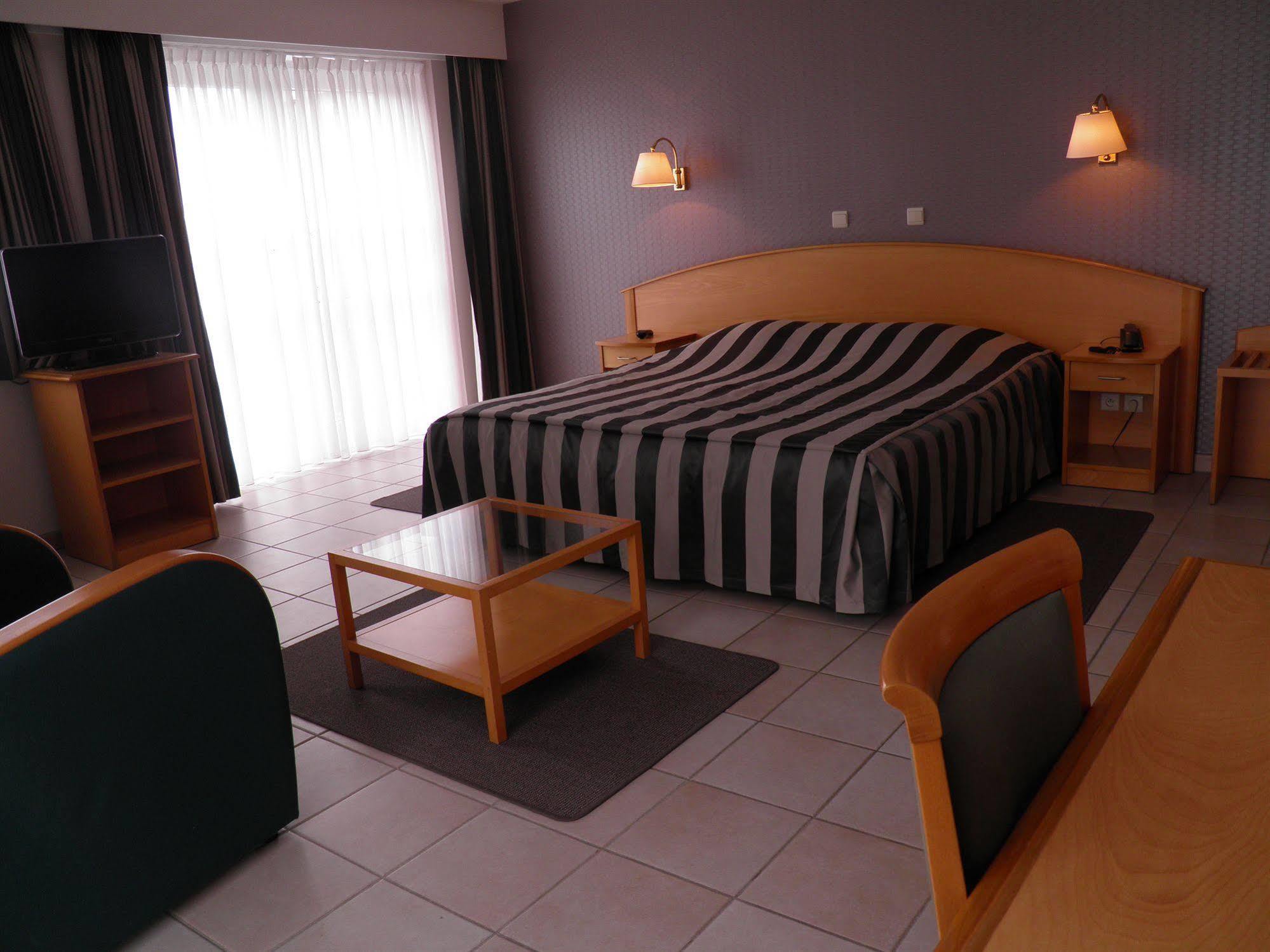 Domein Westhoek Apartment Oostduinkerke Eksteriør billede